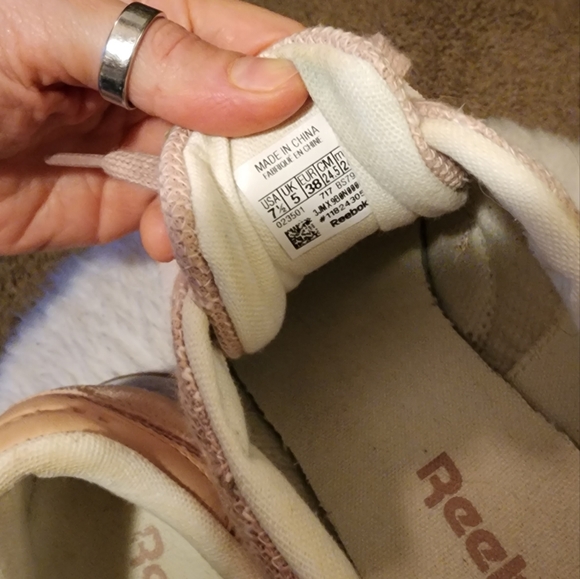 Womens retro sneakers size 7.5 - Picture 5 of 6